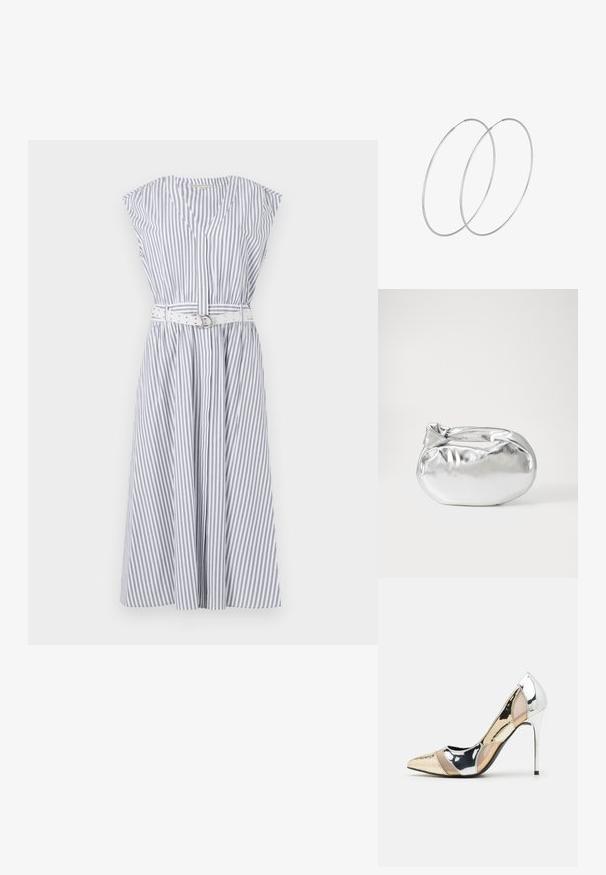 Gestreiftes ärmelloses Kleid in Hellblau und Weiß, mit V-Ausschnitt, tailliertem Schnitt mit einem weißen Gürtel und ausgestelltem Rock.; Spitz zulaufender High-Heel-Schuh in einer Farbgestaltung aus Silber, Gold und Nude. Glänzende Oberfläche mit Ausschnittdesign und stiletto Absatz.; Silberne metallic Pouch-Tasche mit einer sanften, abgerundeten Form und einem geknoteten Verschluss oben. Hergestellt aus glattem Kunstleder.; Silberne Creolen mit minimalistischem Design. Rundform, glatte Oberfläche und dünnes Profil. Leichtgewichtig mit hochglänzender Oberfläche.