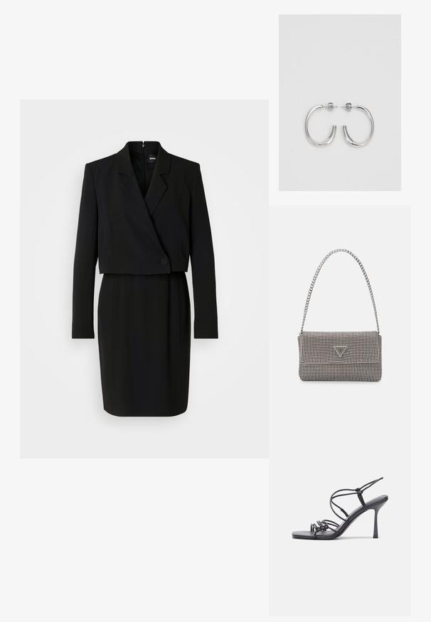 Juoda pritaikyta švarkinė suknelė, pasižyminti prigludusia siluetu, apykakle, vienu užsegimu ir ilgomis rankovėmis. Lygios audinio tekstūros.; Juodos aukštakulnės sandalai pasižymi plonyčiais dirželiais su mazgo dizainu, lygiu kvadratiniu pirštu ir elegantišku stiletto kulnu.; Šviesiai pilka metalinė rankinė su grandinėlės dirželiu, papuošta mažais apvaliais metaliniais smeigėmis ir trikampiu prekės ženklu.; Sidabriniai lankelio formos auskarai su lygiu, blizgiu paviršiumi, išlenktos formos ir su užsegimu. Minimalistinio dizaino su moderniu apdaila.