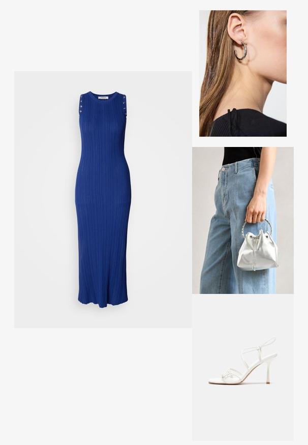 Maxi šaty bez rukávů z ribbed pleteniny, jasně modré barvy, s kovovými knoflíkovými akcenty na ramenních popruzích, s rozšířeným lemem.; Bílé sandály na vysokém podpatku s tenkým páskem kolem kotníku, plochou špičkou, texturovaným předním dílem s nařasenými detaily.; Metalická stříbrná kabelka typu bucket s texturovaným povrchem, zdobená stříbrným kulatým úchytem a stahovací šňůrkou, držena proti světlým modrým džínům.; Stříbrný kruhový náušník s lesklým povrchem, zdobený malými zlatými akcenty, v kulatém tvaru, nošený na lalůčku.