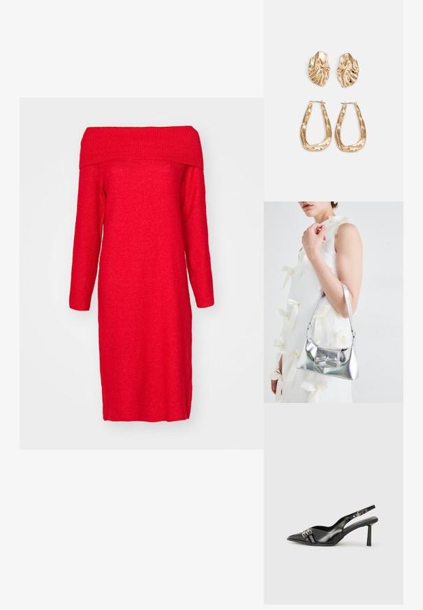 Rde obleke brez naramnic iz pletenine z dolgimi rokavi, z ribanim ovratnikom in ravno silhueto. Mehka tekstura in dolžina do kolen.; Črne patentne usnjene sandale s koničastim nosom, zankami okoli gležnja s srebrnimi sponkami in opremo ter vitkimi petami.; Srebrna metalna torbica z oblikovano strukturo, ki ima zgornji ročaj in detajl v obliki mašne spredaj. Gladka tekstura, z odsevnimi površinami.; Zlato obarvani uhani z teksturiranimi, valovitimi oblikami. Vključujejo skulpturalne sponke za ušesa in odprto obliko obročka s kladivastim finišem.
