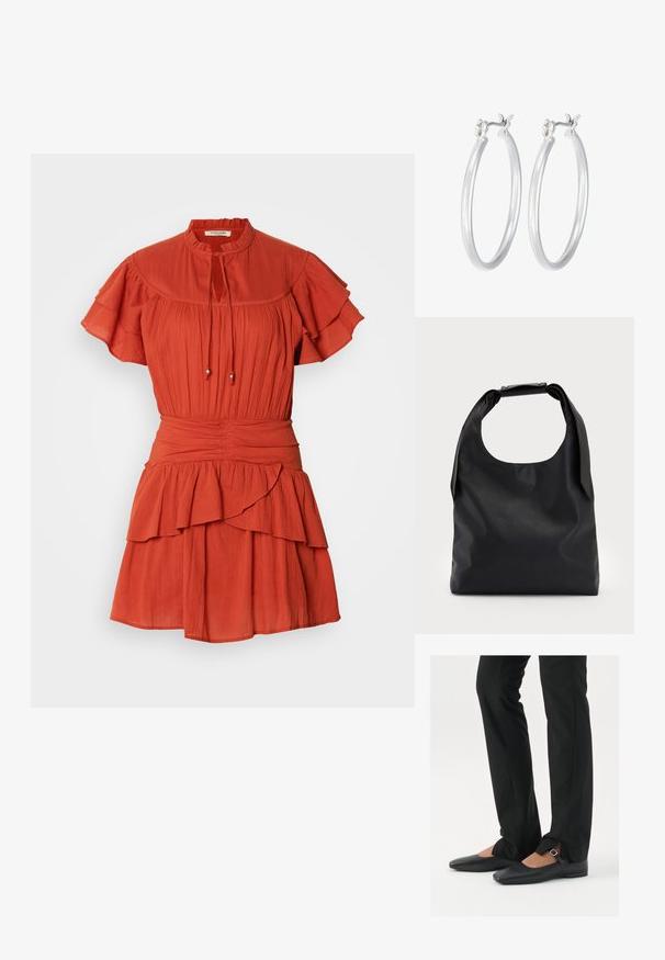 Punane lühike kleit kõrge kaelusega, volangkäiste ja kihilisest seelikuga; sisaldab nöörimist pärlitega ja tekstureeritud kangast.; Mustadast mustast nahast balletkingad terava ninaga, millel on rihm hõbedase klambriga, kokku sobitatud mustade ülikondpükstega, millel on lõhiku serv.; Must коммерcный кott sa больше, с хорошоииr rAlpha-gaind да спинай ониигякца; и Storeup вocusedайфиқатяk санжинг ын ал trustだ রতাє 적에и; Hõbedased rõngaskõrvarõngad, millel on sile, läikiv viimistlus. Ümmargune kuju ja turvaline klõpsulatus. Kerge disain, sobib igapäevaseks kandmiseks.