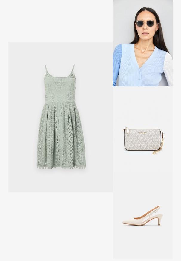 Hele roheline pitskleit õhukeste üksikute õlavarredega, kitsas kehaosa ja laienev seelik, millel on keerukad lõikevormid ja laineline äär.; Valge slingback konts, terava ninaga, siledast ülemisest materjalist, madala ploki kontsaga ja külgse nähtavusega ning reguleeritava pandla rihmaga.; Ringikujulised prillid tumedate läätsede ja kullast raamiga. Mudel on selga pannud helesinise soonikuga kardigani, millel on nupud ja kontrastsed valged varrukad.; Michael Korsi randmevõru beige kaetud kangast, millel on korduv MK logo muster, kuldne riistvara ja eemaldatav ahelistrap.