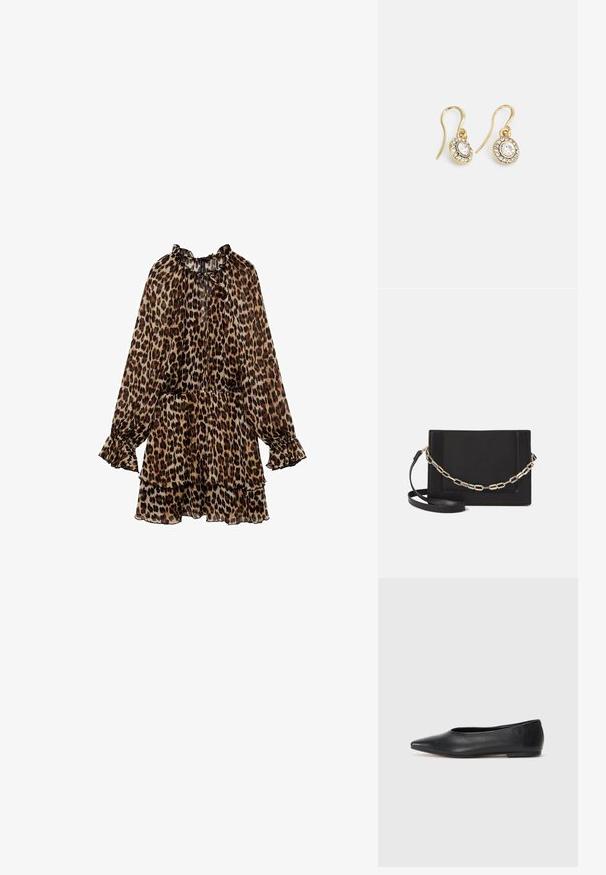 Leopardmönstrad klänning med långa ärmar, volangkrage och lager-på-lager nederkant. Tillverkad av ett lätt tyg, med en lös passform och en subtil lyster.; Svart läderballetflat, spetsig tå, minimalistisk design, slät textur, låg klack, ingen synlig hårdvara eller utsmyckningar.; Svart läder crossbody-väska med en slät yta, rektangulär form och metallickedjedetalj på framsidan. Justerbar rem ingår.; Guldtonade örhängen med ovalformade klara kristaller omgivna av mindre klara stenar, med en krokdesign för säker användning.
