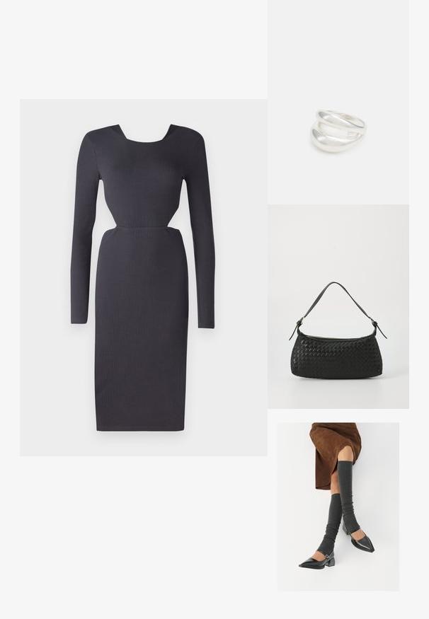 Mörkgrå ribbade långärmade klänning med en figurnära silhuett, rundad halsringning och texturerad tyg. Midje-lång med en sidokskärning.; Svarta lackläderskor med spetsig tå, blockklack och ankelrem, i kombination med grå ribbade benvärmare och en brun mockakjol.; Svart vävd axelväska med ett slätt läderhandtag och dragkedjestängning. Har en strukturerad yta och en böjd form.; Silver ring med dubbel band och en slät, polerad yta. Har en flödande, böjd design med överlappande sektioner för en modern stil.