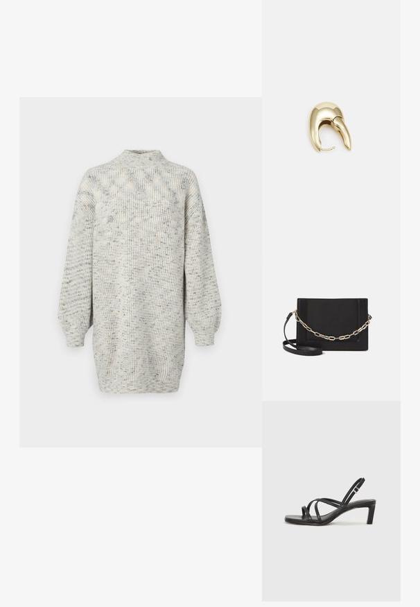 Világosszürke pulóverruha texturált kötésben, magas nyakkivágással és oversized ujjakkal. Diszkrét pettyes minta az anyagban.; Fekete pántos szandál négyzetes orral és alacsony blokk sarkal. Több vékony pánttal és állítható boka pánttal rendelkezik. Sima bőrből készült.; Fekete bőr keresztpántos táska, sima textúrával, téglalap alakú és fém lánc részlettel az elején. Állítható pánttal ellátva.; Aranyszínű fém fülbevaló, elegáns, ívelt formával. Különleges hegyes alak, fényes felszín és zsanéros záródás jellemzi.