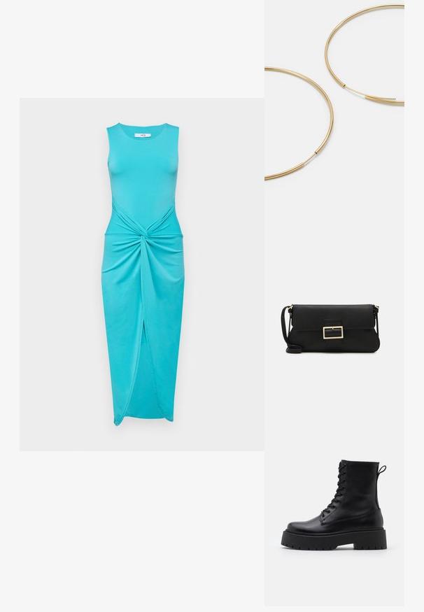 Mėlynos spalvos suknelė be rankovių su sukimo mazgu liemens srityje, turi šoninio įpjovimo detalę ir glaudžiai priglundančią siluetą iš sklandžios medžiagos.; Juodos odinės aulinukės su apvalia nosimi, raišteliais priekyje ir storesniu guminio pado apačioje su tekstūruotu raštu. Priekyje yra kilputė.; Juodas odinis dėkliukas su atvarteliu ir auksinės metalinės sagties detalėmis. Įeina juodas diržas ir elegantiškas, minimalistinis dizainas.; Aukso spalvos žiedo auskarai, ploni ir apvalūs, su lygiu metaliniu paviršiumi be papuošimų ar raštų.