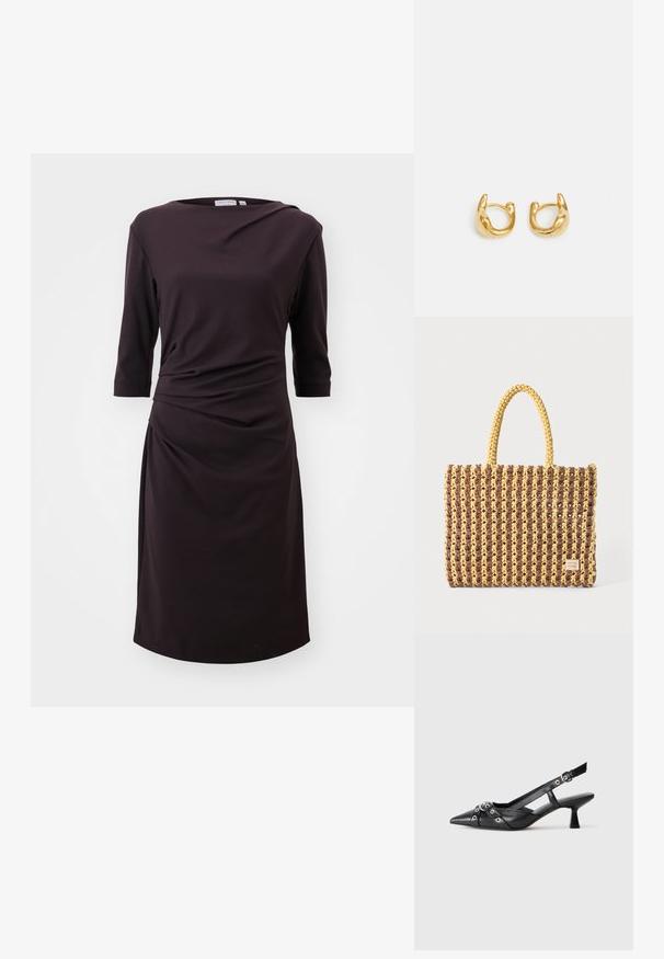 Crna haljina od mekog materijala s brojem izrezom, rukavima do tri četvrtine i nabranošću u struku, dužine iznad koljena.; Crne kožne cipele s remenom oko pete, s izduženim vrhom, dekorativnim trakama s metalnim rupama i niskom blok petom. Teksturirana površina.; Tkanirana torba u smeđoj i žutoj boji, s pravokutnim oblikom, dvije ručke i teksturiranom površinom s vidljivim šavovima i oznakom brenda.; Zlatne naušnice u obliku prstena s glatkim, zaobljenim dizajnom i sjajnom površinom. Naušnice imaju kompaktan, čvrst oblik i bešavni kopč.
