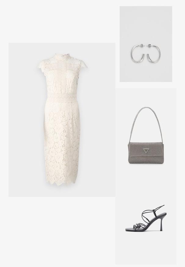 Rochie din dantela în crem, având un guler înalt, mâneci scurte, modele florale și tiv ondulat. De lungime medie, cu o siluetă ajustată.; Sandale negre cu toc înalt au curele subțiri cu un design legat, un vârf pătrat neted și un toc stiletto elegant.; Geantă metalică gri deschis, cu un strap din lanț, decorată cu mici ținte circulare metalice și un logo de marcă triangular.; Cercei rotunzi din argint cu un finisaj neted și strălucitor. Design ușor, având o formă rotundă și închidere cu tijă.