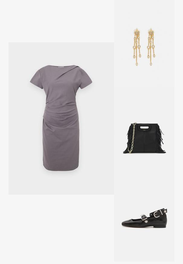 Szara sukienka na krótki rękaw o dopasowanym kroju, z marszczeniami w talii, gładką teksturą i długością do kolan.; Czarne lakierowane baleriny z kwadratowym noskiem, z paskiem na kostkę z metalowymi elementami w kolorze srebrnym oraz płaską podeszwą. Gładka textura i minimalistyczny design.; Czarna skórzana torebka na ramię z frędzlami, złotym łańcuszkiem oraz wyciętym uchwytem. Posiada umieszczone na przodzie logo.; Złote kolczyki z wieloma kaskadowymi łańcuszkami, z przezroczystymi owalnymi akcentami z rhinestone'ów oraz ozdobnymi sztyftami.