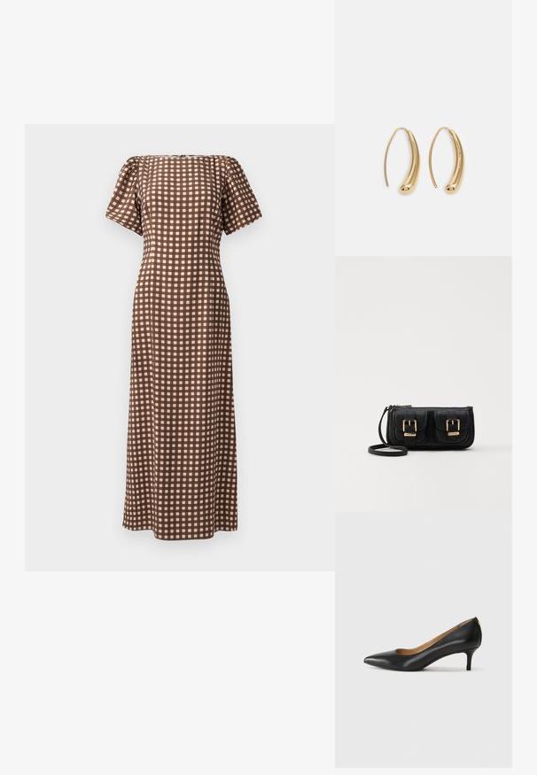 Smeđi karirani haljina s kratkim rukavima, ravnog silueta i kvadratnim izrezom. Sadrži mrežasti uzorak u svijetlim i tamnim nijansama.; Crne kožne cipele s uskim vrhom, niskom petom i glatkom teksturom. Imaju blago otvaranje sprijeda i minimalne metalne detalje straga.; Crna kožna torba preko ramena s dva prednja džepa, zlatnim kopčama, zatvaranjem na zip i uskim remenom. Teksturirana površina i kompaktan pravokutan oblik.; Zlatne metalne naušnice u obliku obruča s zakrivljenim, izduženim oblikom. Imaju glatku, sjajnu površinu i zaobljeni vrh za dodatni detalj.