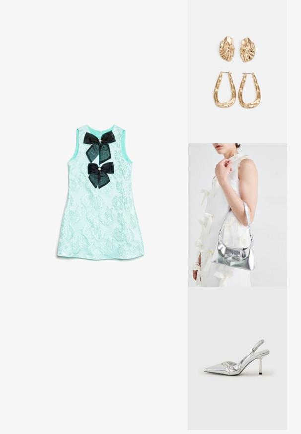 Vestido sem mangas azul claro com padrão floral texturizado e dois grandes laços pretos com centros de strass na frente.; Sapato de salto alto slingback prateado com bico fino, acabamento metálico, duas correias decorativas e um salto esbelto com ponta preta.; Bolsa metálica prateada com uma forma estruturada, apresentando uma alça superior e um detalhe de laço na frente. Textura suave, acabamento reflexivo.; Brincos em tom de ouro com formas onduladas e texturizadas. Inclui studs escultóricos com presilha e um design de argola aberta com um acabamento martelado.