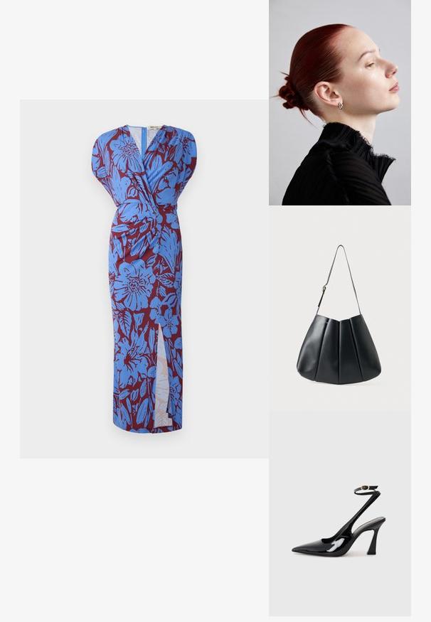Dlhé šaty s prekrývajúcim sa dizajnom, zdobené modrým kvetinovým vzorom na burgundském pozadí, vyrobené z hladkej tkaniny s bočným rozparkom.; Čierne lakované kožené lodičky na podpätku s špicatou špičkou, nastaviteľným popruhom okolo členka a stredne vysokým blokovým podpätkom. Hladký povrch s lesklým finišom.; Čierna kožená kabelka cez rameno s plisovaným dizajnom, hladkým povrchom, jedným popruhom a jemným zlatým príslušenstvom.; Strieborné náušnice, textúrovaný čierny plisovaný top s vysokým golierom a hladký, tesný uzol červených vlasov. Bočný profil na svetlom pozadí.