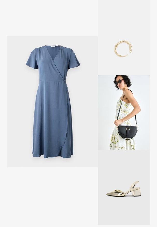 VILA VILOVIE WRAP DRESS - Dnevna obleka - vintage indigo; Zlati, kovinski slingback čeveljci z ostrim nosom in masivnim peto. Gladka tekstura, minimalistična zasnova in ozka zanka.; Črna usnjena torbica s ukrivljeno obliko, z odstranljivo naramnico in zlatimi dodatki. Torbica ima pokrov s podrobnostmi v obliki zaponke.; Zlati prstan s organskim, zvitim dizajnom, gladko površino in taperiranimi konci, ki ustvarja modernega, skulpturalnega videza.