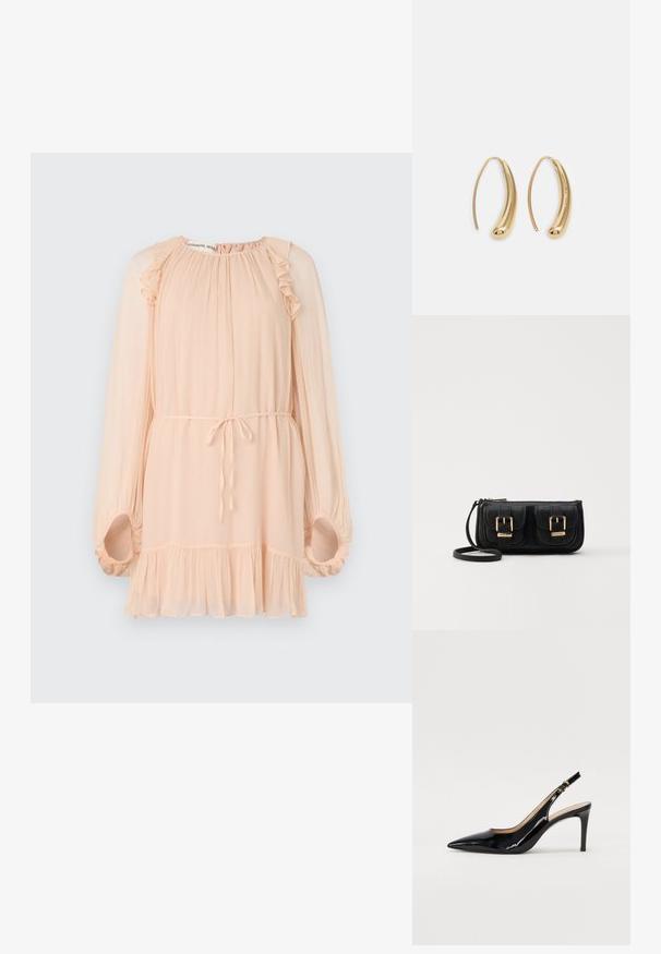 Helles Pfirsichfarbenes Langarmkleid mit Rüschendetails, weichem Material, lockerer Passform, Kordelzug in der Taille und ausgestelltem Saum. Mit gerafften Ärmeln.; Schwarz lackierte Slingback-Pumps mit spitzem Zehenbereich, schlankem Absatz und einem subtilen Ausschnittdesign. Verfügt über eine goldene Schnalle am Riemen.; Schwarze Leder-Umhängetasche mit zwei vorderen Taschen, goldenen Schnallen, Reißverschluss und einem schmalen Tragegurt. Texturierte Oberfläche und kompakte rechteckige Form.; Goldfarbene Metall-Hoops mit einer geschwungenen, länglichen Form. Sie verfügen über eine glatte, glänzende Oberfläche und eine abgerundete Spitze für zusätzliche Details.