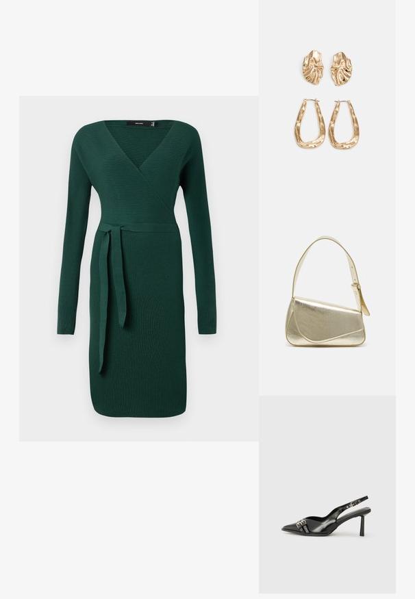 Vestido verde escuro, canelado, de mangas compridas, com decote em V e um detalhe de laço na cintura. Design ajustado com bainha até ao joelho.; Sapato slingback preto em pele patentada com bico apontado, tiras no tornozelo apresentando fivelas e acessórios prateados, e um salto elegante.; Bolsa de mão metálica dourada com um design estruturado, textura suave e alça ajustável. Apresenta uma forma triangular única e costura minimalista.; Brincos em tom de ouro com formas onduladas e texturizadas. Inclui studs escultóricos com presilha e um design de argola aberta com um acabamento martelado.