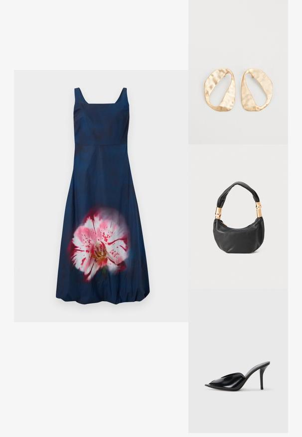 Tamsiai mėlynas suknelė su kvadratine iškirpte ir be rankovių dizainu; priekyje yra didelis, šviesiai rožinis gėlių raštas. Lygus paviršius.; Juodos odinės aukštakulnės mules su atvira pirštine, smailiu dizainu, lygiu paviršiumi ir plonu stiletto kulnu.; Juodas odinis rankinukas apvalios formos, minkštos tekstūros su susietu rankena ir auksinės spalvos detalėmis. Užtrauktuko uždarymas.; Nedidelis nereguliarus ovalo formos aukso tono metalinių auskarų pora su tekstūruota, šiek tiek kalta paviršiumi ant balto fono.