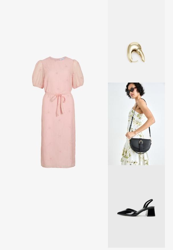 Világos rózsaszín midi ruha puffos ujjal, kerek nyakkivágással, apró virágmintával és derékon megkötött anyagövvel.; Fekete lakk bőr szandálkés magas sarkú cipő, hegyes orral és geometrikus tömbsarkakkal. Karcsú, minimalista dizájn és sima textúra jellemzi.; Fekete bőrtáska ívelt formával, levehető pánttal és arany színű fémrészekkel. A táskán egy csattal díszített fedél található.; Aranyszínű fém fülbevaló, elegáns, ívelt formával. Különleges hegyes alak, fényes felszín és zsanéros záródás jellemzi.