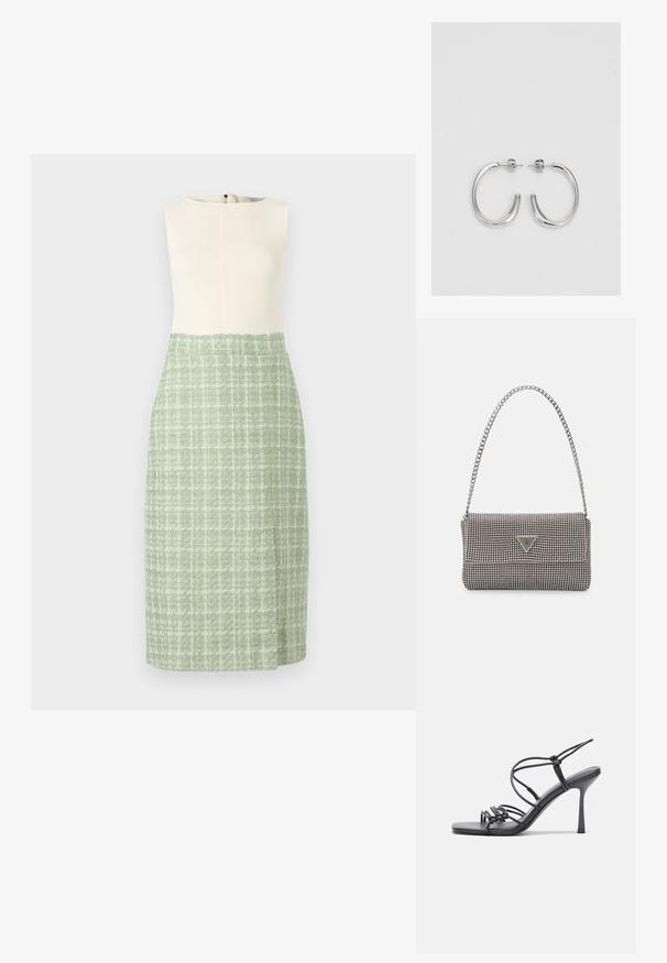 Rochie fără mâneci cu un top texturat crem și o fustă dintr-un material texturat verde, cu un model discret în carouri. Închidere laterală cu fermoar.; Sandale negre cu toc înalt au curele subțiri cu un design legat, un vârf pătrat neted și un toc stiletto elegant.; Geantă metalică gri deschis, cu un strap din lanț, decorată cu mici ținte circulare metalice și un logo de marcă triangular.; Cercei rotunzi din argint cu un finisaj neted și strălucitor. Design ușor, având o formă rotundă și închidere cu tijă.
