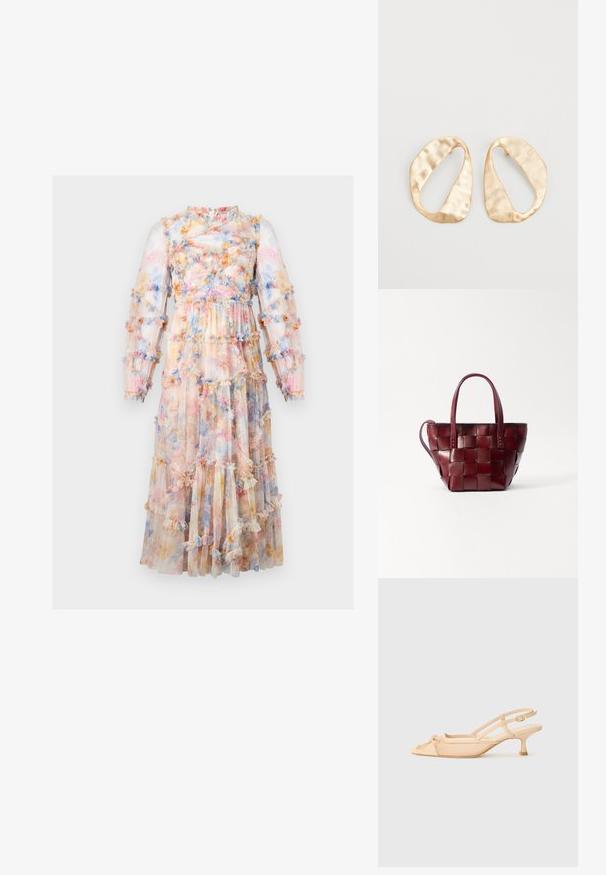 Abito lungo a stampa floreale con strati trasparenti e arricciati in tonalità pastello. Presenta un corpetto arricciato e maniche lunghe con dettagli a volant.; Stuart Weitzman KITTY - Decolleté - beige/barely beige; Borsa a tote in pelle borgogna intrecciata con due manici corti e una tracolla rimovibile. Presenta una forma strutturata e una texture liscia.; Un paio di orecchini in metallo di tonalità dorata, di forma ovale irregolare, con superficie texturizzata e leggermente martellata, su uno sfondo bianco.