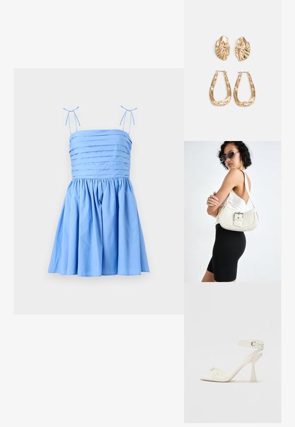 Lys blå kjole med tynne, justerbare stropper. Har et plisserte liv og en samlet skjørt, laget av et glatt, mykt stoff.; Høyhælte sandaler med stropp i hvitt lær, med et stilrent design, gjennomsiktig blokkhæl og et dekorativt element ved tåen.; Hvit lær håndveske med en buet form, justerbar stropp og en liten spenne-detalj. Modellen har på seg en tettsittende svart antrekk.; Gullfargede øredobber med teksturerte, bølgete former. Inkluderer skulpturelle klipsstuds og åpen hoop-design med en hamret finish.
