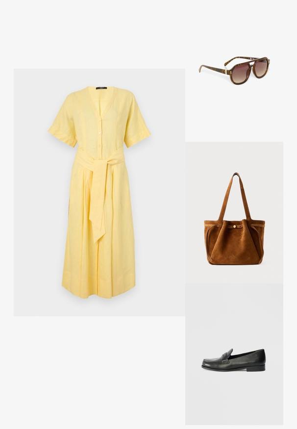 Vestido de lino amarillo con mangas cortas, escote en pico, cierre de botones y un cinturón de lazo en la cintura; presenta un diseño fluido en forma de A.; Mocasines de cuero negro con puntera redondeada, detalles de costuras elevadas y un tacón bajo apilado. Textura suave con un brillo sutil.; Gafas de sol de carey con lentes degradados, forma angular y detalles dorados en las patillas, con un acabado elegante y brillante.; Bolso tote de ante marrón con asas dobles, una correa de cierre con botón y una forma relajada, ligeramente caída.