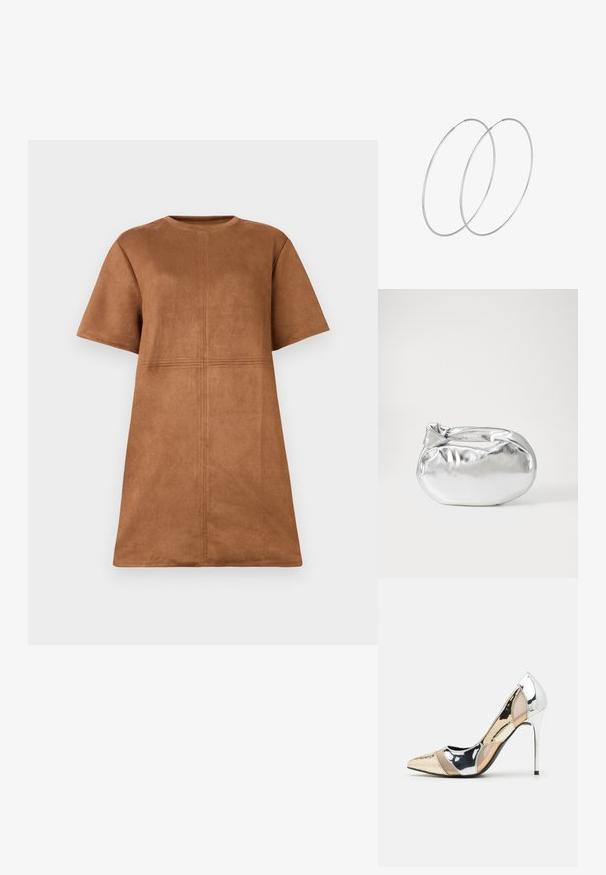 Rjav nubuk kratek rokav obleko s okroglim izrezom ter navpičnimi in vodoravnimi šivi na sprednji strani.; Čevlji z visoko peto in konico, v barvni kombinaciji srebrne, zlate in nude. Sijajna obdelava z izrezljanim dizajnom, z igličasto peto.; Srebrna kovinska torbica z mehko, zaobljeno obliko in zavezano zgornjo zaporo. Narejena iz gladkega umetnega usnja.; Srebrne uhane v obliki obroča z minimalističnim dizajnom. Krožna oblika, gladka tekstura in tanek profil. Lahki s poliranim zaključkom.