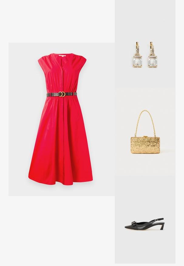 Červené bavlnené šaty s krátkymi rukávmi, výstrihom do V, sťahovacím pásom a čiernym opaskom s zlatými dvojitými krúžkami a študmi. Rozšírená sukňa až po kolená.; Čierne kožené sandále s úzkym prstom, malým opätkom a dekoratívnou sponou na vrchnej časti. Hladká textúra, minimalistický dizajn.; Zlatá flitrová listová taška s obdĺžnikovým tvarom, vybavená skrúteným reťazovým držadlom a kovovým uzatváraním, odrážajúca svetlo s textúrovaným povrchom.; Náušnice v zlatej farbe, ktoré majú obdĺžnikový, transparentný kryštál visiaci pod radom malých, guľatých, čírych akcentov. Elegantný, moderný dizajn.