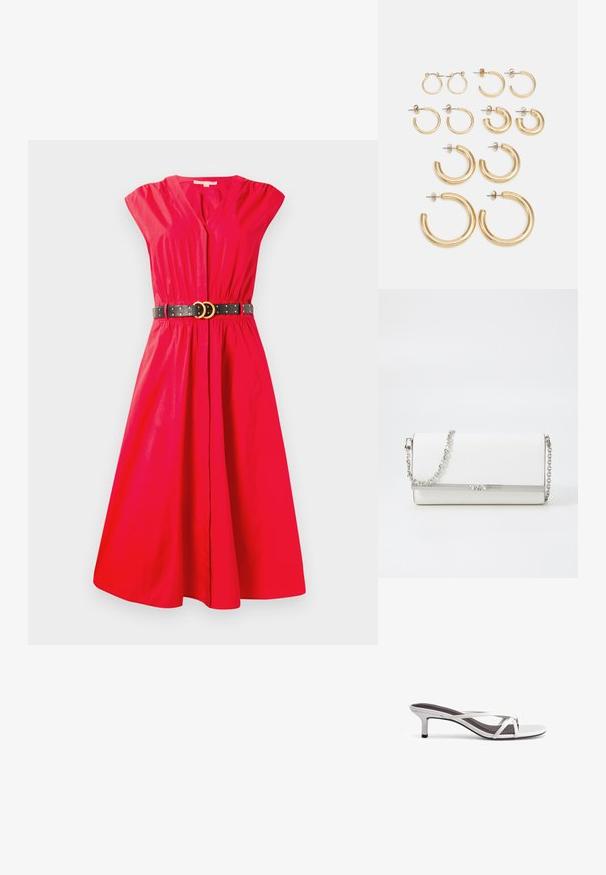 Sarkans kokvilnas kleita ar īsām piedurknēm, V veida dekoltē, ar savilktu jostasvietu un melnu jostu ar zelta dubultiem gredzeniem un uzdotiem dekoratīviem elementiem. Sānu gali plati līdz ceļiem.; Sudraba zābaci ar krustu siksnu dizainu, gludu tekstūru un smailu purngali. Papēdis ir aptuveni divus collas augsts.; MICHAEL Michael Kors MONA - Plecu soma - optic white; Zelta apliķva auskari, kas piedāvā dažādu izmēru un dizainu, tostarp mazus, vidējus un lielus stilus, ar gludu metāla apdari.