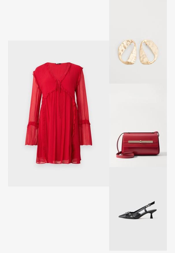 Rochie roșie cu mâneci lungi, decolteu în V, detalii cu fundiță și accente cu volane. Fabricată dintr-un material ușor, texturat, cu o siluetă fluidă.; Pantofii slingback din piele neagră, cu vârful ascuțit, curele decorative cu ochiuri din metal și toc bloc mic. Suprafață texturată.; Stuart Weitzman POSH SHOULDER BAG - Geantă crossbody - cherry; O pereche de cercei din metal de culoare aurie, cu formă ovală neregulată, având o suprafață texturată, ușor ciocănită, pe un fundal alb.