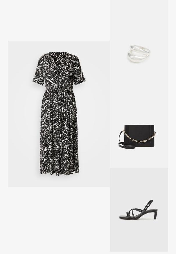 Melna kleita ar baltām punktiņām, V-veida kakla izgriezumu, īsām piedurknēm, jostu viduklī un plūstošu svārku, kas sasniedz vidus teļu. Gluda auduma tekstūra.; Melnas strappy sandales ar kvadrātveida purngaliem un zemu bloku papēdi. Ievērojamas ar vairākiem plāniem siksniņām un regulējamu potītes siksniņu. Izgatavotas no gludas ādas.; Melna ādas crossbody soma ar gludu faktūru, taisnstūrveida formu un metalizētu ķēdes detaļu priekšā. Iekļauta regulējama siksna.; Sudraba divu joslu gredzens ar gludu, pulētu virsmu. Iezīmējas ar plūstošu, izliekta dizaina struktūru ar pārklājošām sekcijām modernam izskatam.