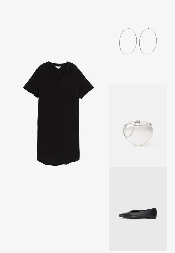 Schwarzes Kurzarmkleid aus leichtem Stoff, mit einem gespaltenen Ausschnitt und einem leicht abgerundeten Saum für eine entspannte Passform.; Schwarze Leder-Balletschuhe, spitze Zehenform, minimalistische Gestaltung, glatte Textur, niedriger Absatz, keine sichtbaren Beschläge oder Verzierungen.; Herzförmige metallische silberne Clutch-Tasche mit glatter Textur, Druckverschluss und einem silbernen Kettenriemen.; Silberne Creolen mit einem glatten, runden Design und einer polierten Oberfläche. Sie sind dünn und leicht und verfügen über einen einfachen Verschluss.