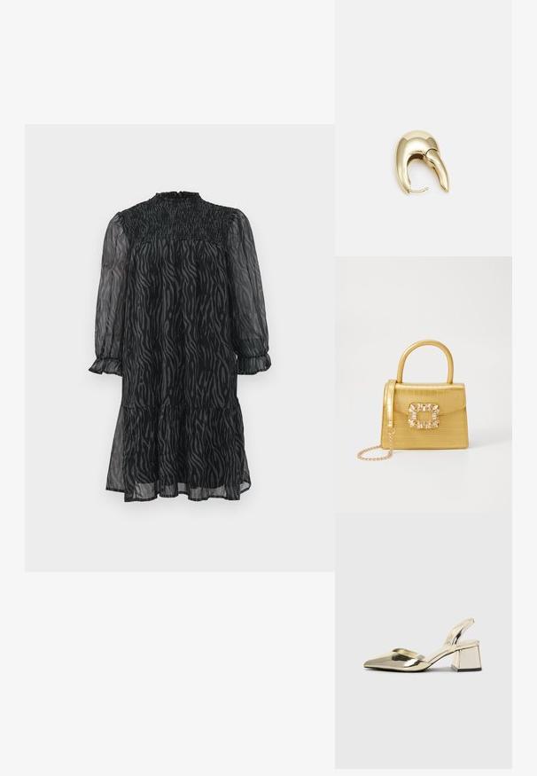 Prozirna haljina dugih rukava u crno-sivoj zebra printu s volanom na ovratniku i rubu, te detaljem od smockinga na prednjem dijelu.; Zlatni metalik slingback sandali s šiljatim vrhom i debelim potpeticama. Glatka tekstura, minimalistički dizajn i uski remen.; Žuta torbica od umjetnog krokodila sa strukturiranim dizajnom, gornjom ručkom, odvojivim lančićem i dekorativnim kristalnim ukrasom na kopči.; Zlatne metalne naušnice s elegantnim, zakrivljenim dizajnom. Imaju karakterističan šiljast oblik, poliranu površinu i zatvaranje na šarku.