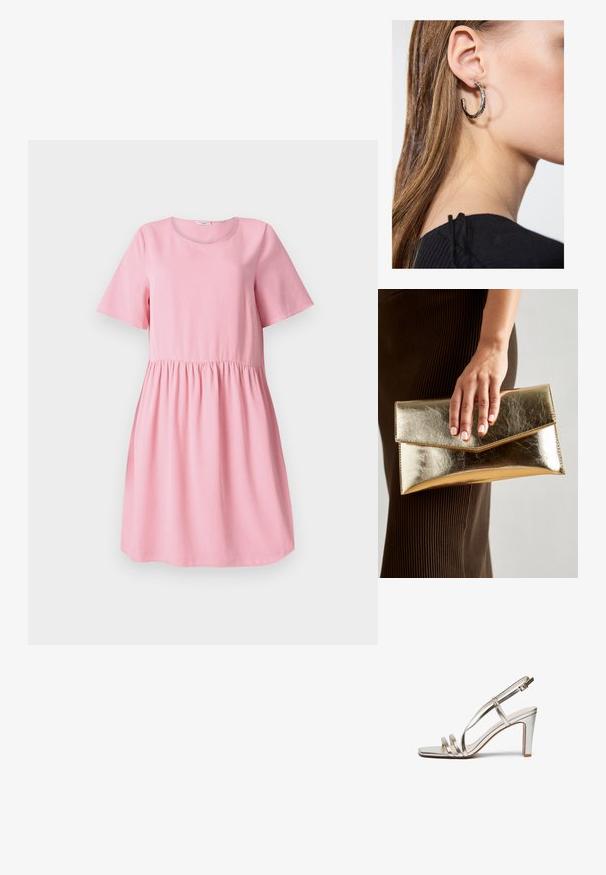Korte roze jurk van zachte stof met korte mouwen, ronde halslijn en een geplooide taille. Zachte textuur, eenvoudig ontwerp.; Metallisch zilveren hoge hak sandaal met een open teen, voorzien van drie dunne banden over de voet en een enkelband met een gesp.; Gouden metallic clutchbag met een gladde textuur, voorzien van een driehoekige klep sluiting. De hand die het vasthoudt heeft netjes manicured nagels.; Zilveren oorbel met een gepolijste afwerking, met kleine gouden accentdetails en een ronde vorm, gedragen op de oorlel.