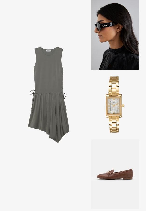 Bez piedurknēm, olīvu zaļas krāsas kleita, ar sānu saišu detaļu, krokotu svārku un asimetrisku apakšmalu. Gluda tekstūra, ikdienišķs dizains.; Brūni ādas loafers ar plakanu zoli, stitched dizainu un zelta tonis sprādzi detaļā uz jostas pāri vamp.; Melni saulesbrilles ar apaļiem lēcām un izteiksmīgiem, leņķainiem rāmjiem, uz kuriem malā baltā krāsā ir zīmols "Chloé". Gluda, spīdīga virsma.; Zelta tonis taisnstūra rokas pulkstenis ar balto ciparnīcu, sudraba tonis stundu rādītājiem un izturīgu metāla saiti. Iekļauta ūdens izturība.