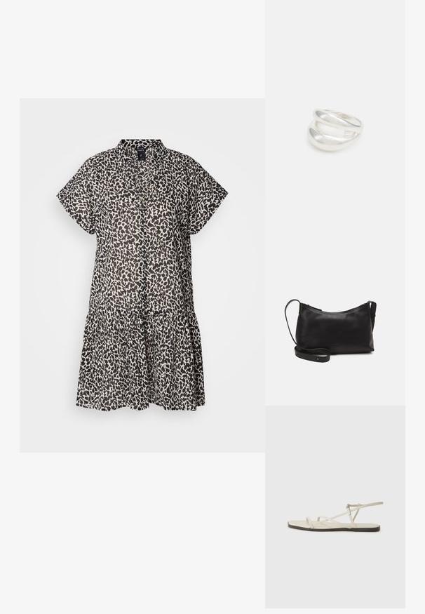 Kortsleavet, knelengde kjole i lett stoff, med svart og beige leopardmønster og en lagdelt volangkant.; Beige flate sandal med flere slanke stropper og en justerbar spenne. Sålen er flat med en svak mørk kontrast langs kanten.; Svart skinn skulderveske med glatt tekstur, buet form, justerbar stropp og glidelås. Minimalistisk design uten dekorasjoner.; Sølv ring med dobbelt bånd og en glatt, polert overflate. Har et flytende, buet design med overlappende seksjoner for et moderne utseende.