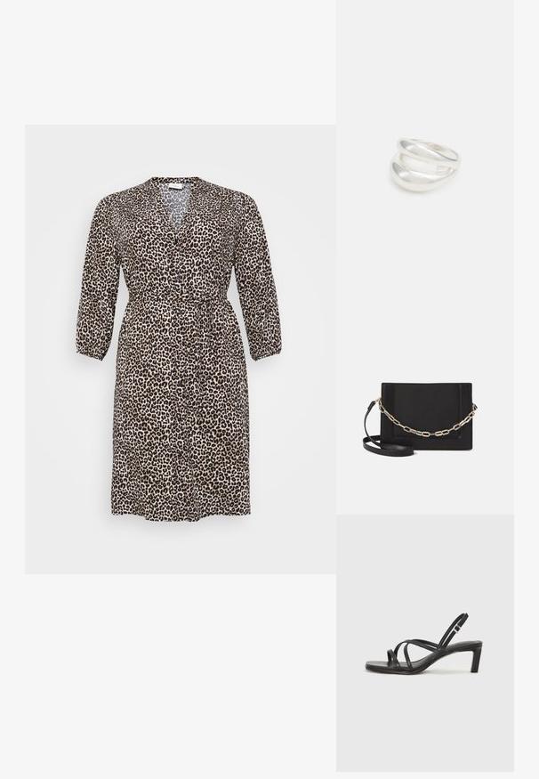 Leopardo rašto suknelė, pagaminta iš lengvos medžiagos, su V formos iškirpte, ilgomis rankovėmis, mygtukų užtrauktuku ir surišama juosmens juosta, leidžiančia reguliuoti dydį.; Juodi šlepetės su kvadratiniu pirštu ir žemu bloku kulnu. Yra keli ploni dirželiai ir reguliuojamas kulkšnies diržas. Pagaminti iš lygios odos.; Juodas odinis per petį nešiojamas krepšys turi lygų paviršių, stačiakampio formą ir metalinę grandinėlę priekyje. Pridedama reguliuojama dirželis.; Sidabrinis dvigubas žiedas su lygiu, poliruotu paviršiumi. Pasižymi sklandžiu, kreiptu dizainu su persipinančiomis dalimis, suteikiančiomis modernų išvaizdą.