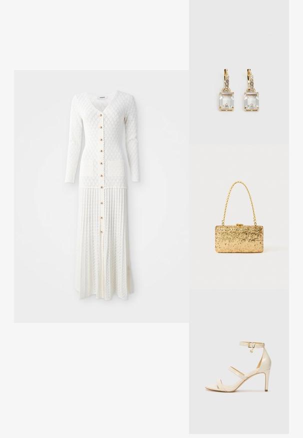 Abito lungo bianco lavorato a maglia con scollatura a V e maniche lunghe. Presenta grandi bottoni e due tasche frontali, con una texture e un design a coste.; Sandali con tacco alto beige, dotati di una sottile cinghia alla caviglia e due cinturini superiori. Finitura lucida in vernice e dettaglio in hardware dorato sulla cinghia alla caviglia.; Clutch oro in paillettes con forma rettangolare, dotata di una maniglia in catena attorcigliata e una chiusura a scatto in metallo, che riflette la luce con una finitura testurizzata.; Orecchini in tonalità dorata con un cristallo trasparente rettangolare sospeso sotto una fila di piccoli accenti trasparenti rotondi. Design elegante e moderno.