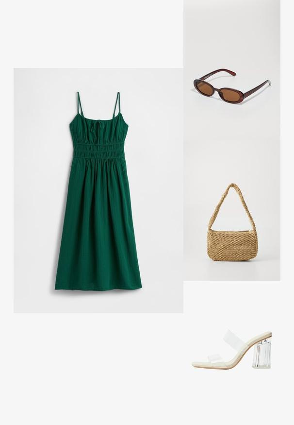 Groene mouwloze jurk met een geplooide taille, gemaakt van gestructureerde stof. Heeft verstelbare bandjes en een ontspannen, vloeiende silhouet.; Transparante sleehakken met een beige voetbed en een chunky heldere blokhak. Elegante en gladde uitstraling met een minimalistische esthetiek.; Ronde, bruin getinte zonnebril met een glanzend bordeauxrood frame. Slanke pootjes met subtiele merkdetails. Vlakke lensontwerp.; Geweven stro handtas met een ronde, gestructureerde vorm. Heeft een gebogen schouderband, lichtbeige kleur en een ritsluiting.