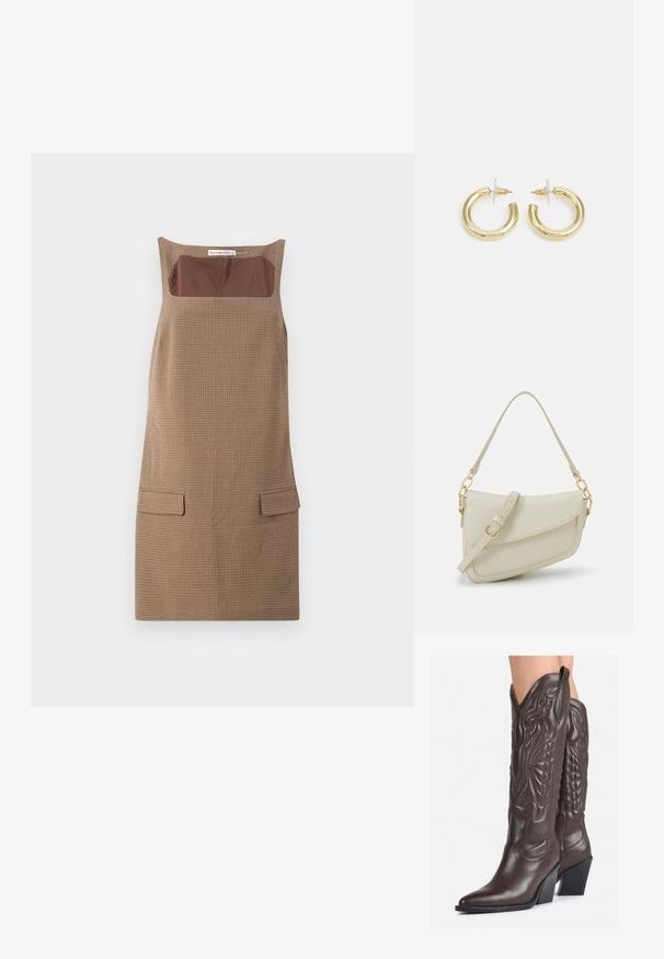 Ruskea ruutukuosisella hihattomalla mekolla, jossa on neliönmuotoinen pääntie, ruskea kiinteä kangaslisäosa ja kaksi etutaskua.; Ruske nahkasaappaat, joissa on terävä kärki ja laatikkokorko, varustettu yksityiskohtaisella ompelulla ja kohotetuilla yksityiskohdilla varsiosassa.; Pieni kerma beige käsilaukku, jossa on teksturoitu pinta, pitkä säädettävä olkahihna, ketjua korostava yksityiskohta ja läppälukko. Kultaista metalliosaa.; Kultaketjut kullasta, joissa on sileä, kiiltävä pinta. Pyöreä muotoilu, jossa on pieni tappi ja kirkas taustalevy turvalliseen käyttöön.