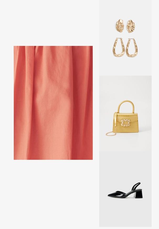 Perzikkleurige stof met een gladde textuur, voorzien van soepel gathers die een vloeiende uitstraling creëren.; Zwarte gepatineerde leren slingback hakken met een spitse neus en een geometrische blokhak. Kenmerkt zich door een slank, minimalistisch ontwerp en een gladde textuur.; Geel faux-krokodillenhandtas met een gestructureerd ontwerp, bovenhandvat, afneembare kettingriem en decoratieve kristallen versiering op de sluiting.; Gouden oorbellen met een getextureerd, golvend ontwerp. Bevat sculpturale clip-on studs en een open ringontwerp met een gehamerd oppervlak.