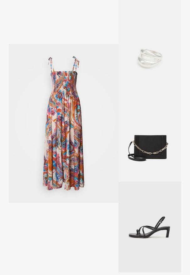 Maxi haljina sa nabranim bodicom, podesivim vezicama i živopisnim paisley uzorkom u ružičastoj, narančastoj i plavoj boji na svijetloj pozadini.; Crne sandale s trakama, kvadratnim prstom i niskom blok petom. Ima više tankih trakica i podesivu trakicu oko gležnja. Izrađene su od glatke kože.; Crna kožna torba preko tijela s glatkom teksturom, pravokutnim oblikom i metalnim lancem na prednjoj strani. Uključena je podesiva naramenica.; Srebrna dvostruka prsten s glatkom, poliranom površinom. Karakterizira ga fluidan, zakrivljen dizajn s preklapajućim sekcijama za moderan izgled.