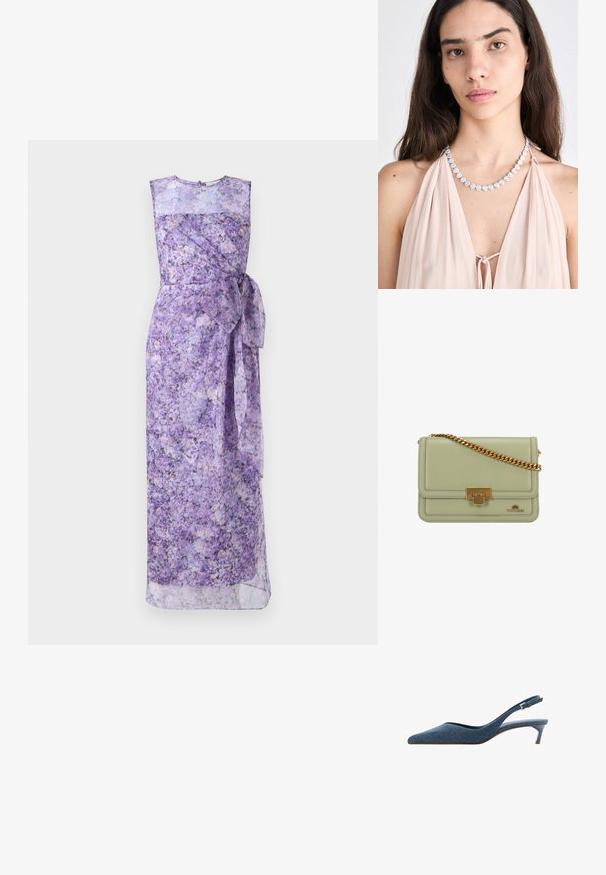 Fialové květinové maxi šaty s bezramínkovým designem, zavinovacím stylem, vázaným pasem a průhlednou vrstvenou texturou. Lehká a splývavá látka.; Džínové slingback podpatky s špičatou špičkou a nízkým, štíhlým podpatkem. Disponují texturovanou tkaninou v tmavě modré barvě a elegantním, aerodynamickým designem.; Zelená kožená kabelka se zlatým řetízkem, obdélníkový tvar, přední uzamykací prvek a vytlačené logo v dolním pravém rohu.; Stříbrný náhrdelník ve tvaru srdce s třpytivými kameny, nošený přes světle růžový draped oděv. Jednoduchý design s bezpečnou sponou.
