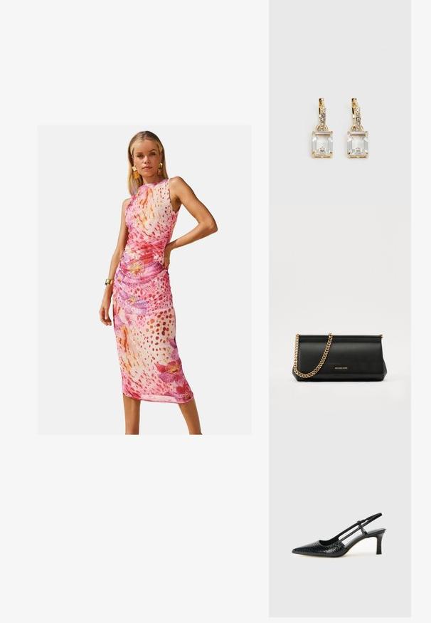 Gėlių midi suknelė, pasižyminti rausvų ir baltų spalvų deriniu, raukinių detalėmis, be rankovių dizainu ir permatomu audinio tekstūra.; Juodai lakuoti slingback aukštakulniai su smailiu nosiu, su tekstūruotu gyvatės raštu, reguliuojama juosta ir trumpu, tekstūruotu blokiniu kulnu.; Juodas odinis delninukas su auksine grandine, turintis lygų paviršių, stačiakampį išmatavimą ir įspaustą prekės ženklą priekyje.; Auksinės spalvos auskarai, kuriuose yra stačiakampis, skaidrus kristalas, kabantis po eile mažų, apvalių skaidrių akcentų. Šiuolaikiškas, modernus dizainas.