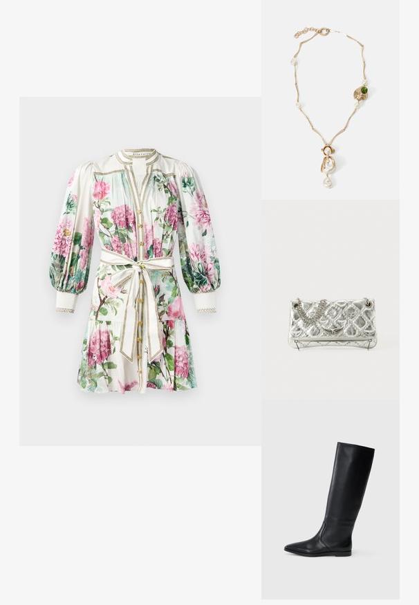 Vestido floral com padrões em rosa e verde, base branca, mangas bufantes, detalhes dourados, fecho de botão e um cinto atado na cintura.; Bota preta de couro até ao joelho com bico fino e design minimalista. Textura suave e sola plana, apresentando discretos detalhes de costura lateral.; Bolsa metálica prateada com pega de corrente, textura acolchoada, costura decorativa e fecho com ziper. Apresenta detalhes em relevo na parte frontal.; Colar em tom de ouro com elos torcidos, pérolas brancas e um detalhe em pedra verde. Apresenta detalhes intrincados e um fecho para encerramento.