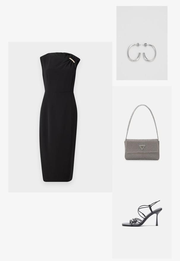 Črna obleka s prilegajočim se silhueto, brez rokavov in padajočim ovratnikom. Ima stranski zadrgo in gladko teksturo tkanine.; Črne visoke sandale na peto imajo tanke naramnice z vozlom, gladek kvadratni toe in eleganten stiletto peto.; Svetlo siva kovinska torbica z verižnim ročajem, okrašena z majhnimi okroglimi kovinskimi bleščicami in trikotnim logotipom blagovne znamke.; Srebrne obročaste uhane z gladko, sijočo površino. Zaobljena oblika, lahka zasnova, z zapiranjem na zatič.