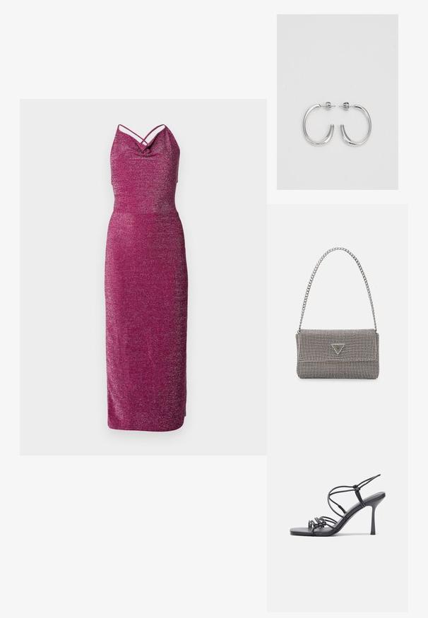 Feszes, földig érő ruha élénk magentaszínben, csillogó textúrával, vékony keresztbe tett pántokkal és kerek nyakkivágással.; Fekete magas sarkú szandálok vékony pántokkal, csomózott mintával, sima négyzetes orral és karcsú stiletto sarkal rendelkeznek.; Világosszürke fémes kézitáska lánc pánttal, kis kör alakú fém kifinomult díszítéssel és háromszög alakú márkagéppel.; Ezüst karika fülbevalók sima, fényes felülettel. Lekerekített forma, könnyű kialakítással, tűs zárómechanizmussal.