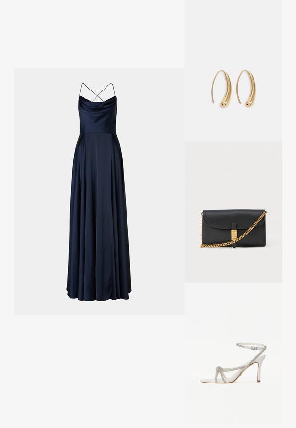 Tengerészkék selymes estélyi ruha, bővülő nyakkivágással, vékony keresztben futó pántokkal és egy lebegő, teljes hosszúságú szoknyával. Sima textúra és elegáns sziluett.; Fehér magas sarkú szandál texturált pánttal, amelyet bets csillogó kövek díszítenek, nyitott orrkialakítással, és állítható csatú bokapánttal.; Fekete bőr klucca, hajtogatott fedéllel, arany lánccal és díszes arany kiemeléssel, emelt betűkkel, sima felülettel.; Aranyszínű fémből készült karika fülbevalók ívelt, hosszúkás formával. Simaságával és fényes felületével, valamint lekerekített végével további részletekkel bővül.