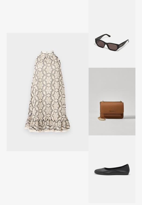 Spitzenkleid mit Halterneck, das eine cremefarbene Basis mit aufwendigen floralem Mustern und einem rüschengesäumten Saum aufweist. Leichter und strukturierter Stoff.; Schwarze Leder-Ballettschuhe mit abgerundeter Spitze, glatter Textur, minimalen Nähdetails und einem flexiblen Sohlen-Design.; Schwarze rechteckige Sonnenbrille mit dunklen Gläsern. Verfügt über ein glattes Kunststoffgestell und ein Logo-Detail an den Bügeln. Sauberes, modernes Design.; Braune strukturierte Ledertasche mit goldener Kettenriemen und Klappenverschluss. Die Vorderseite zeigt ein Logo-Detail und eine Tasche unter der Klappe.
