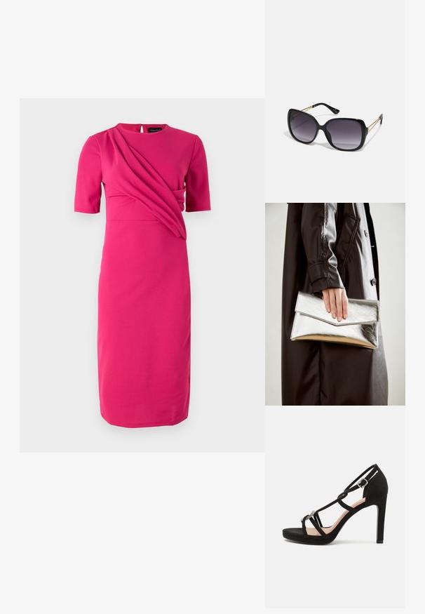 Robe fuchsia en tissu lisse, dotée de manches courtes, d'un col rond et de détails drapés sur le corsage.; Sandale à talons hauts en suede noir avec des brides croisées, un accent décoratif en métal argenté et une semelle à plateforme pour plus de hauteur.; Lunettes de soleil noires surdimensionnées avec des verres dégradés, monture épaisse et détails en chaîne dorée sur les branches.; Pochette métallique argentée avec un design d'enveloppe angulaire, texture lisse et couleur intérieure contrastante, tenue dans une main portant un manteau noir.