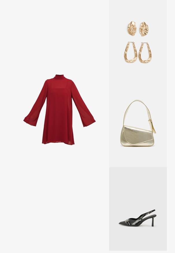 Rotes Chiffonkleid mit langen Glockenärmeln und hohem Kragen. Lockere, fließende Silhouette mit quadratischem Ausschnitt und transparenter Textur.; Schwarzer Lackleder Slingback-Schuh mit spitzem Zehenbereich, Knöchelriemen mit silbernen Schnallen und Beschlägen sowie einem schlanken Absatz.; Goldfarbene metallische Handtasche mit strukturiertem Design, glatter Textur und verstellbarem Tragegurt. Sie verfügt über eine einzigartige dreieckige Form und minimalistische Nähte.; Ohrringe in Goldoptik mit strukturierten, gewellten Formen. Beinhaltet skulpturale Clip-Ohrringe und ein offenes Hoop-Design mit gehämmertem Finish.